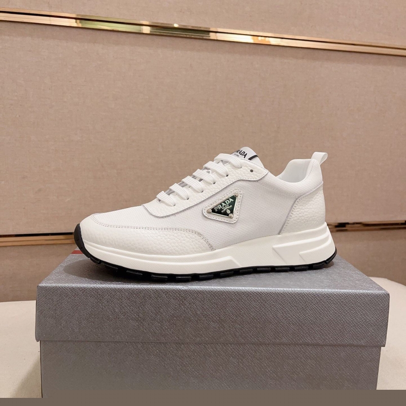Pra*a casual shoes